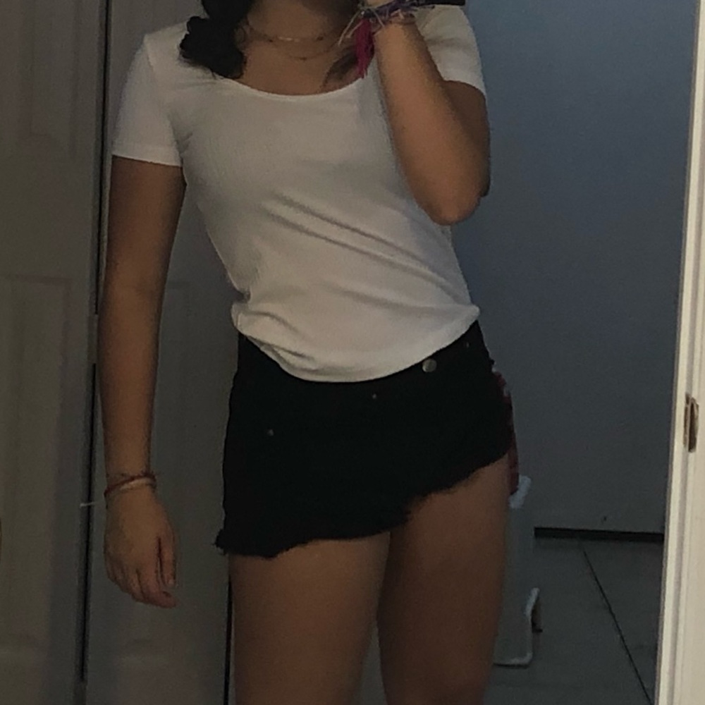 plain white shirt